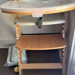 Abiie High Chair