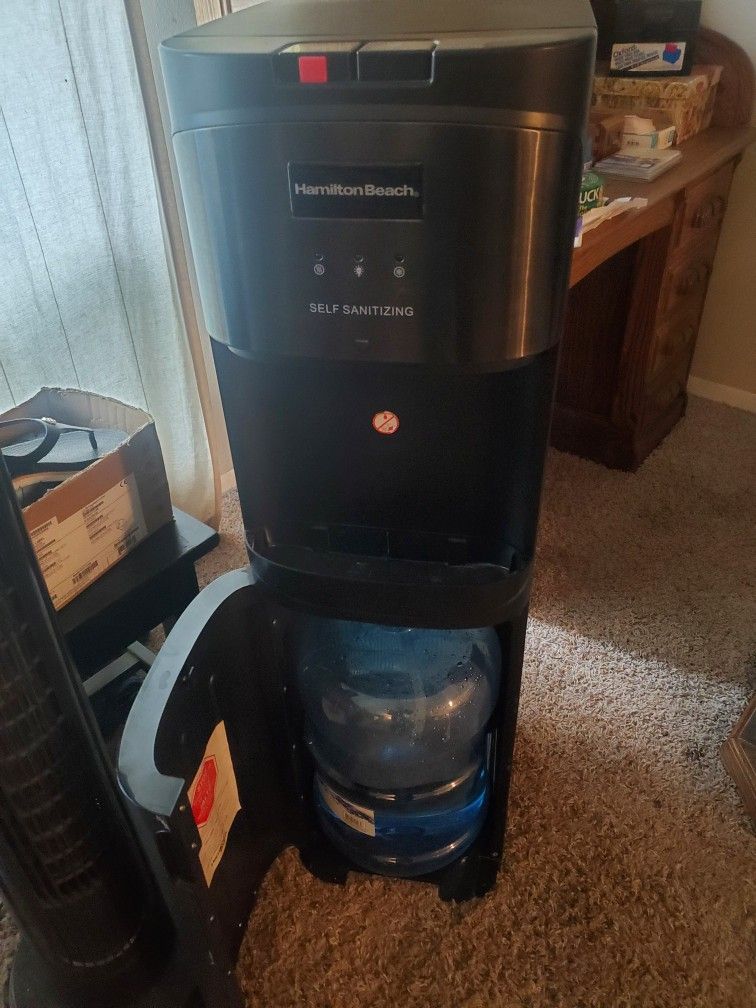 Hot /Cold Water Dispenser w/ Water Jug