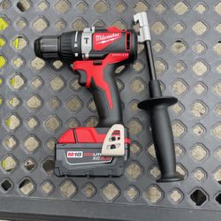 Milwaukee M18 Brushless 1/2” Hammer Drill With Battery 