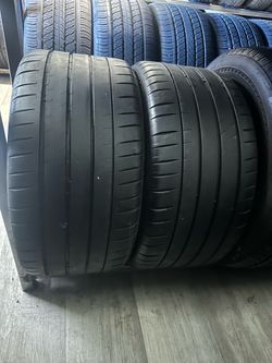 PAIR OF TIRE 285 35 20 MICHELIN 85% LIFE