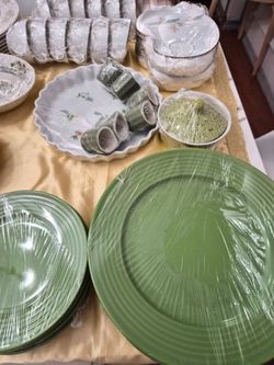 Dinner plates,  Side plates,  Platters,  Bowls