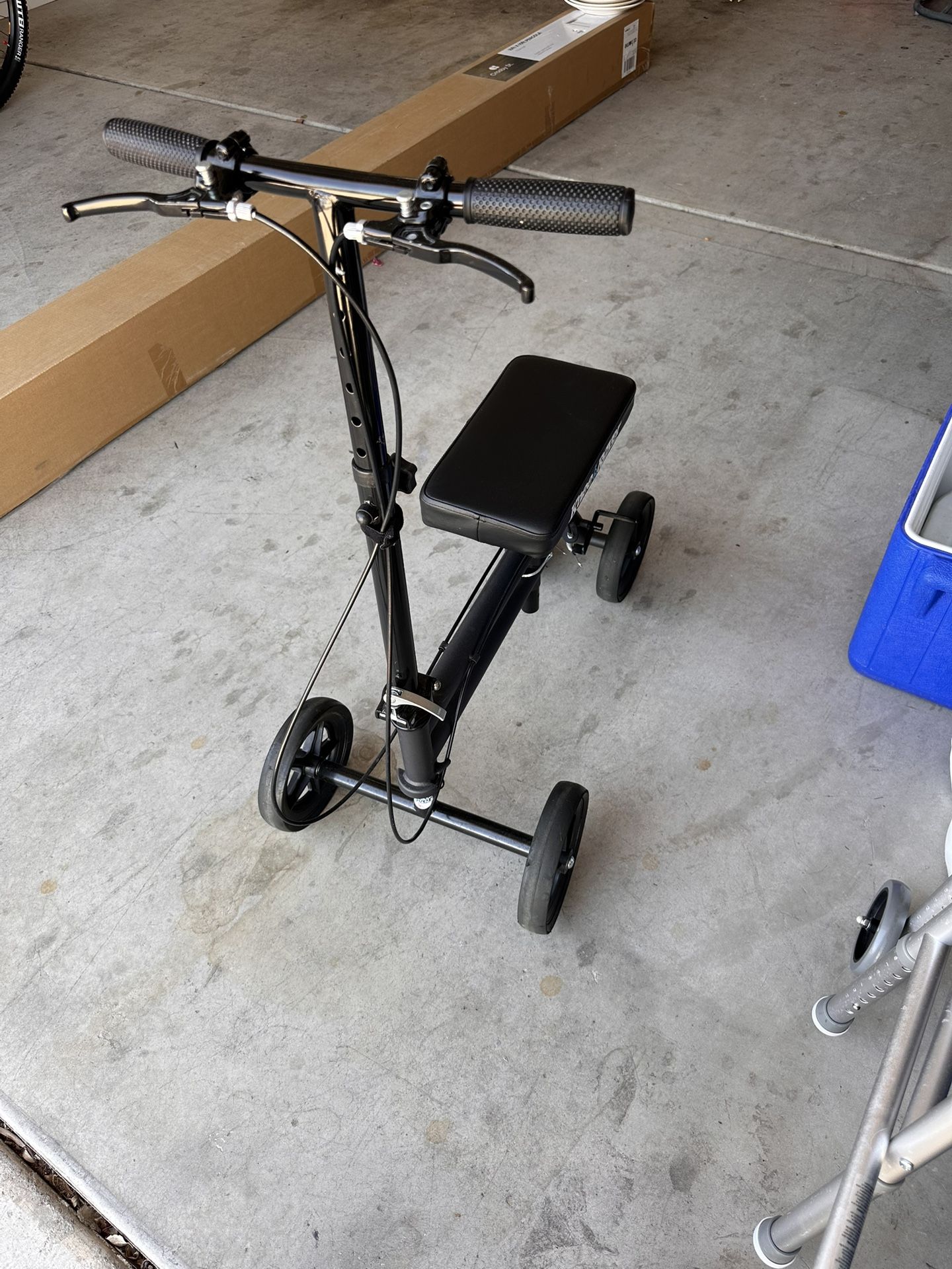 Knee Scooter and walker