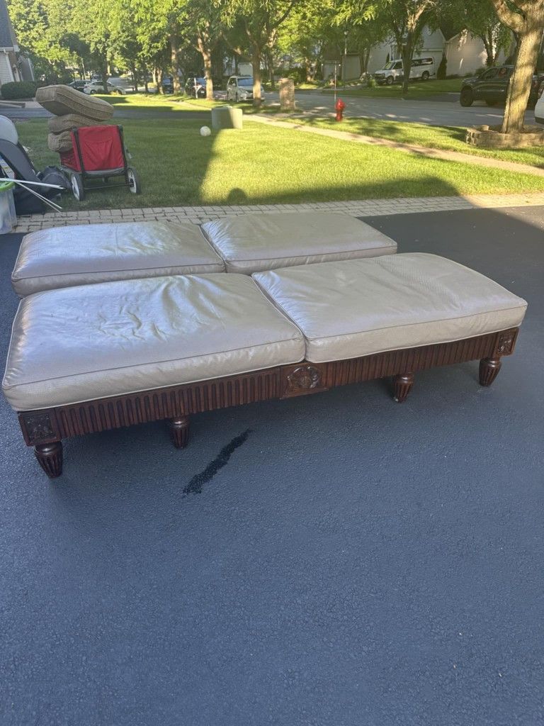 Beautiful Leather Entrance Bench