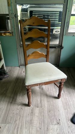 2 Chairs