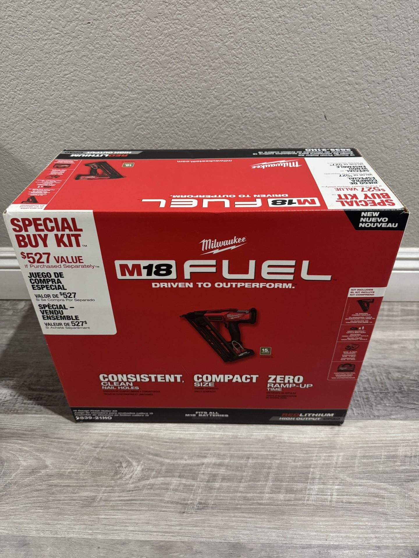 Milwaukee M18 FUEL 18-Volt Lithium-Ion Brushless Cordless Gen II 15-Gauge Angled Finish Nailer Kit with 3.0Ah Battery and Charger