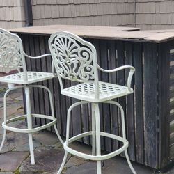 Bar (Outdoor) 🍸w/2 Cast Iron Swival High Back Chairs.