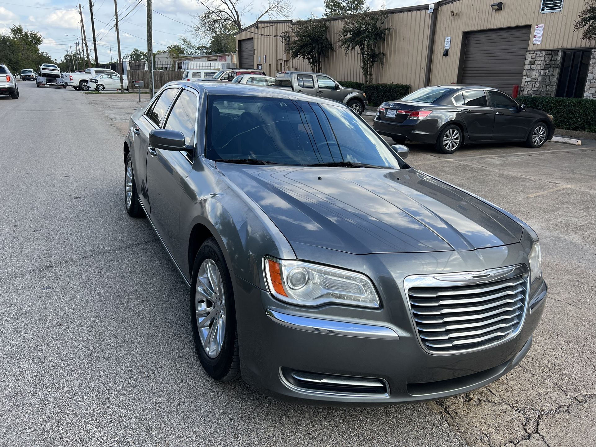 2011 Chrysler 300 for Sale in Houston, TX OfferUp