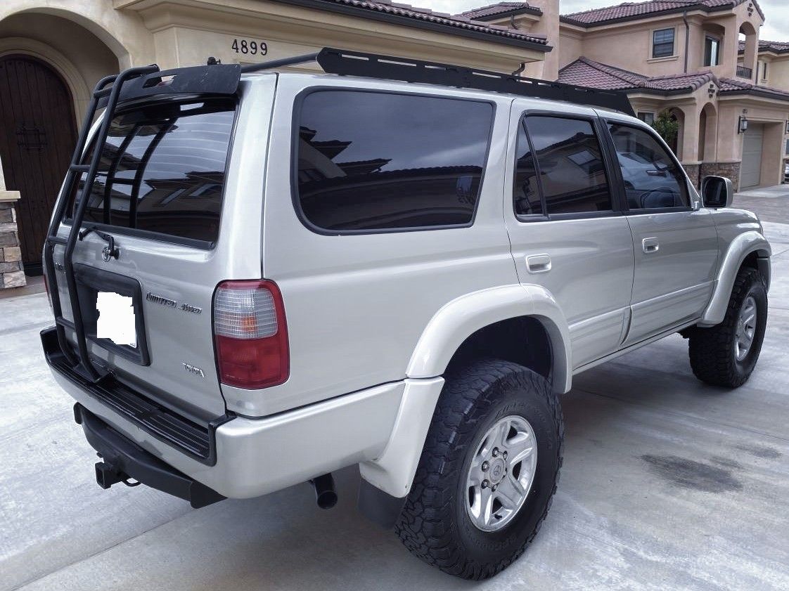 Excelent 2000 4x4 4runner toyata clean titile 69361