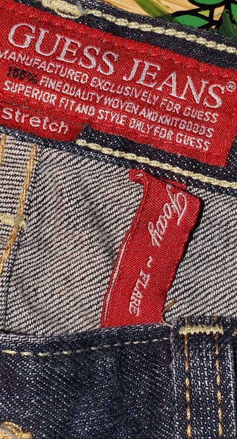 Guess foxy flare deals jeans