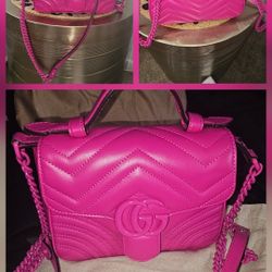 Authentic New Gucci Calfskin Matelasse Monochrome Mini Marmont Shoulder Bag