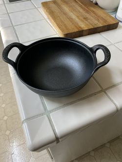 Black cast-iron skillet