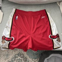 Reebok Authentic Atlanta Hawks Vintage 2000s Shorts