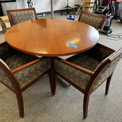 Round Table With 4 Chairs 