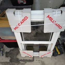 New Window  80 Dolls 