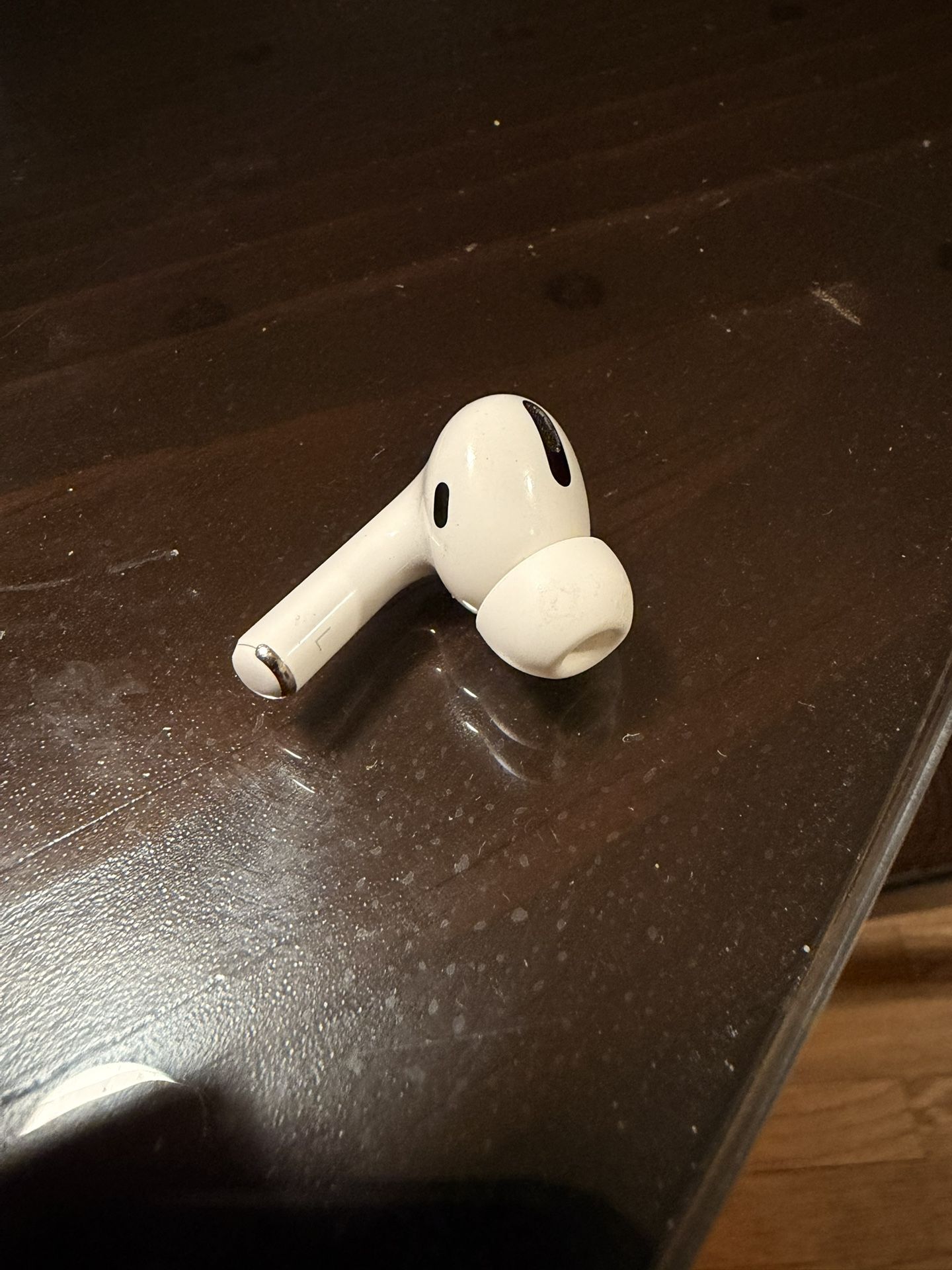 AirPods Pro 1st Gen LEFT earbud