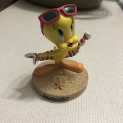 Danbury Mint Goebel Tweety Bird August Statue