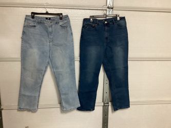 2 pair of women’s size 14 jeans namebrand is Frye