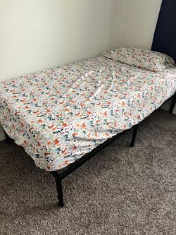 12 inch Zinus Twin mattress with frame