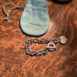 Return to Tiffany heart tag toggle bracelet in silver