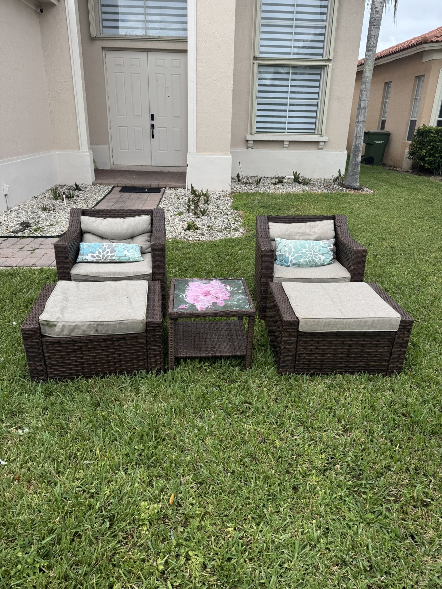 Patio Set! 5 Pieces! $179 OBO