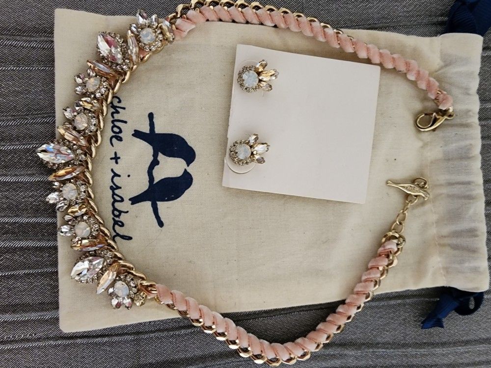 Chloe Isabel Jolie necklace earrings set