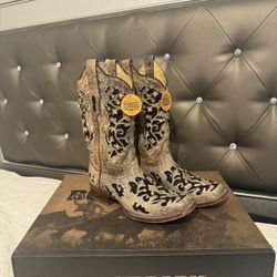 Corral Sequin Boots Size 8.5