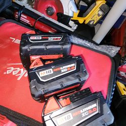 Firm Price🛑 5.0 Milwaukee M18 Batteries. Used Good. Price for each Battery. Precio Firme🛑