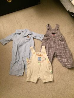 Bundle 3 rompers