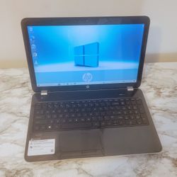 HP 15 Laptop w/ WINDOWS 10