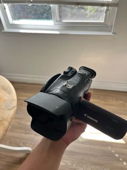 Canon XA15 Professional Camcorder — Body + Battery