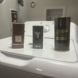 Mens Cologne SEND OFFERS!!!