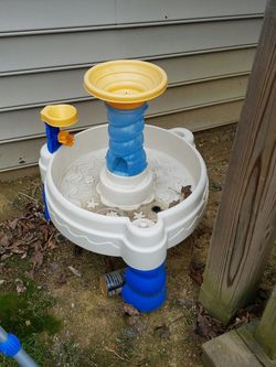 Water or sand table