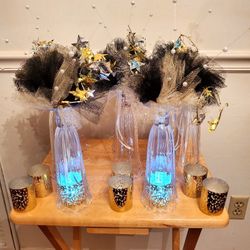 8 Acrylic Vase Centerpieces, 8 Gold Case Votive Candles