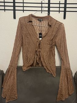 Mesh tie front top