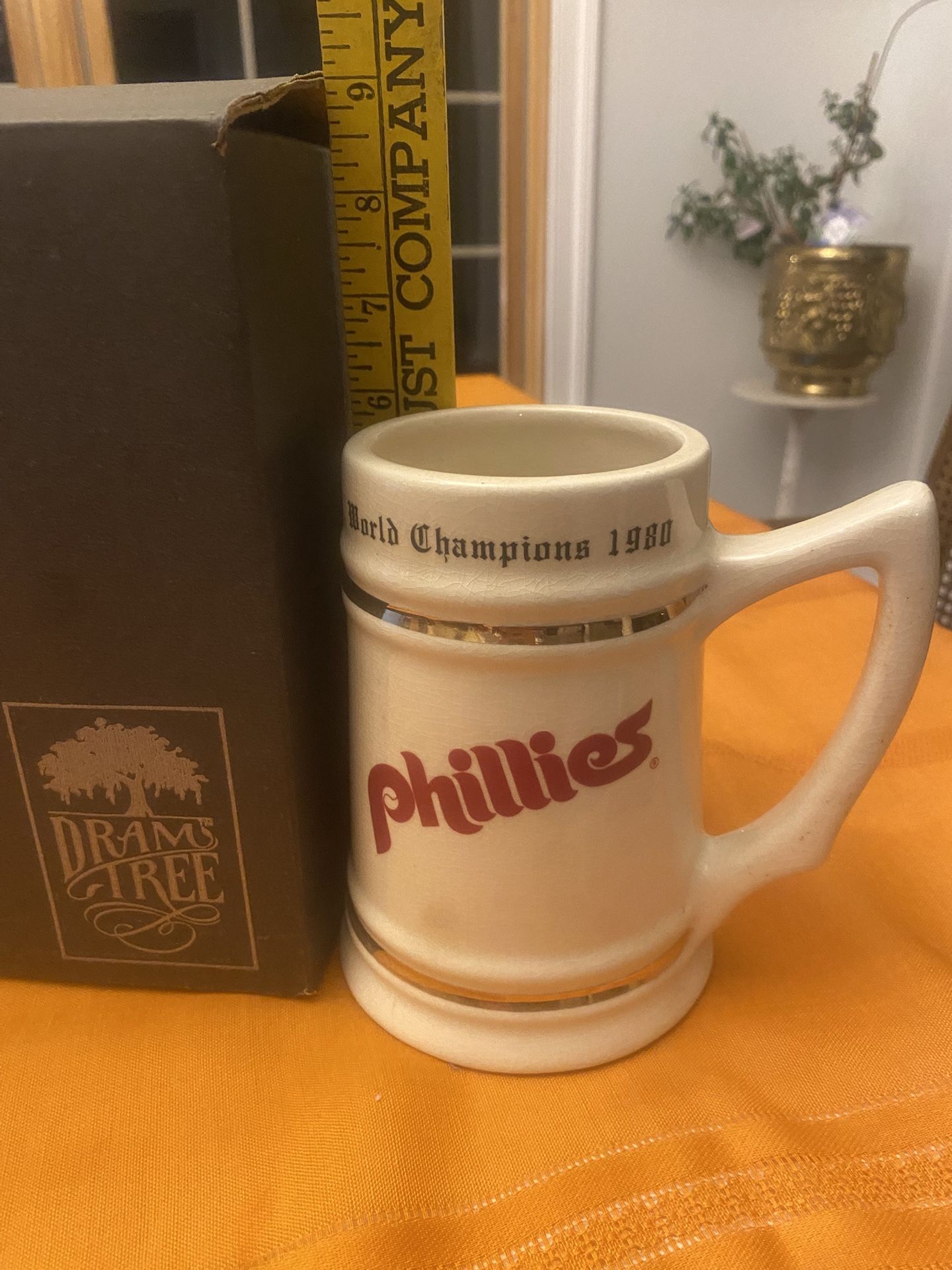 MLB 1980 World Champion Philadelphia Phillies Stein