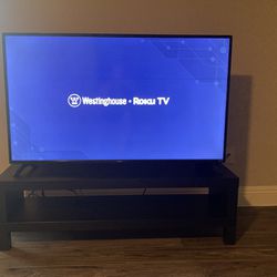 Westinghouse Roku 43” HD smart TV