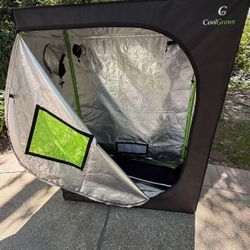 Grow Tent With Light