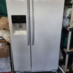 AMANA REFRIGERATOR 