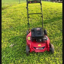 NICE TORO SELF PROPELLED MOWER