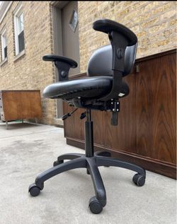 Brewer Office Chair