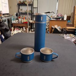 Stainless Steel Vacuum Thermal Flask Set With Cup Top Plus 2 Extra Cups, Open & Close Button Top Holds 12OZ Hand Wash, No Microwave, Mint Condition