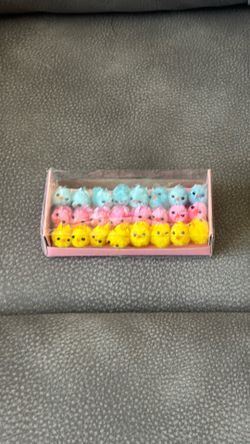 New Sealed Hobby Lobby 24 Tiny Chicks