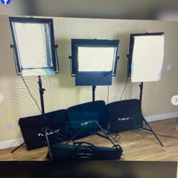 Flolight 3-Light LED Video Lighting Kit – Stands, Bags, Diffusers