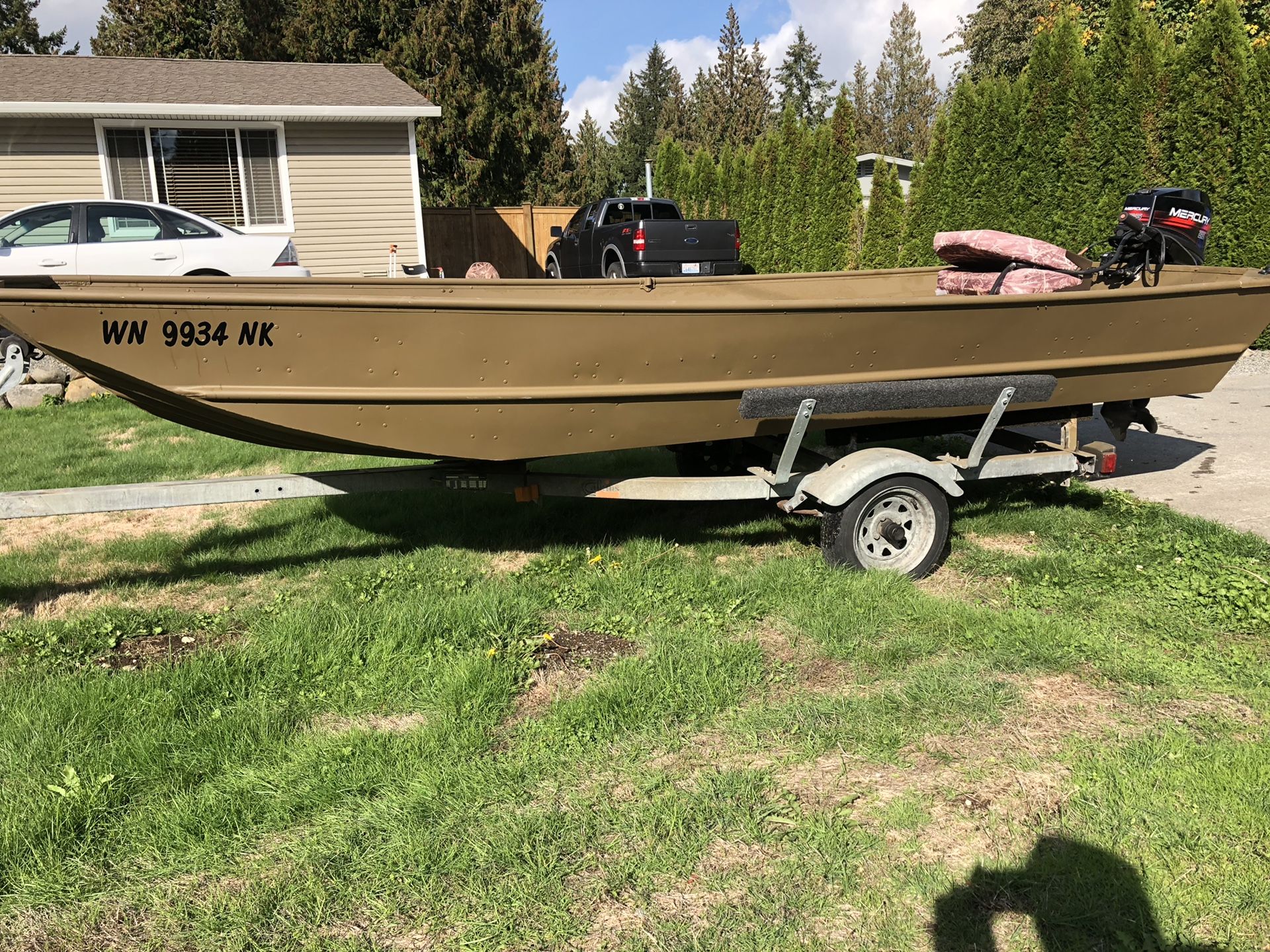 2000 Lowe 1648 Jon boat with 25 horse electric start