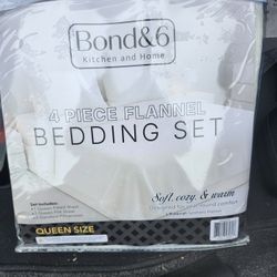 Queen Bedding Set
