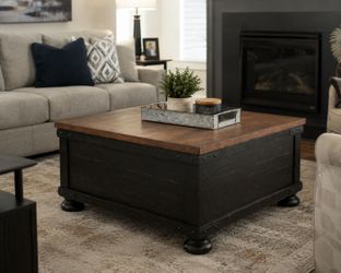 Rustic Pine Wood Lift Top Coffee Table *New - Delivery*