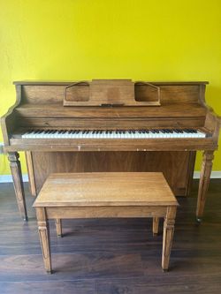 Piano with bench - Vose & Sons