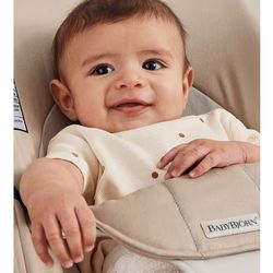 Baby bjorn bouncer beige