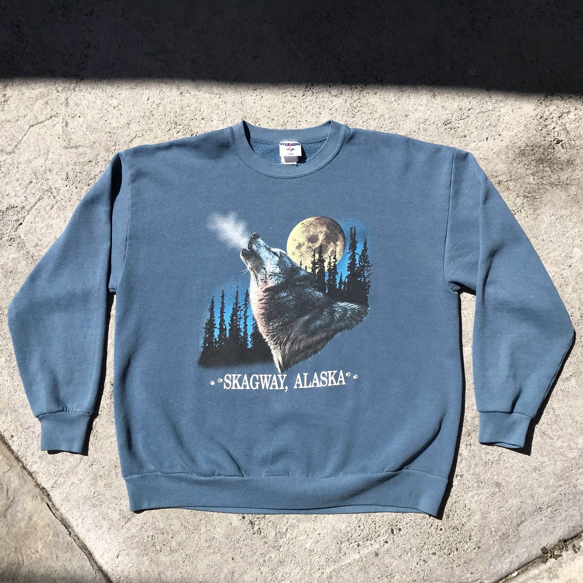 Vintage 90s Alaska Wolf Crewneck Sweater Chamarra