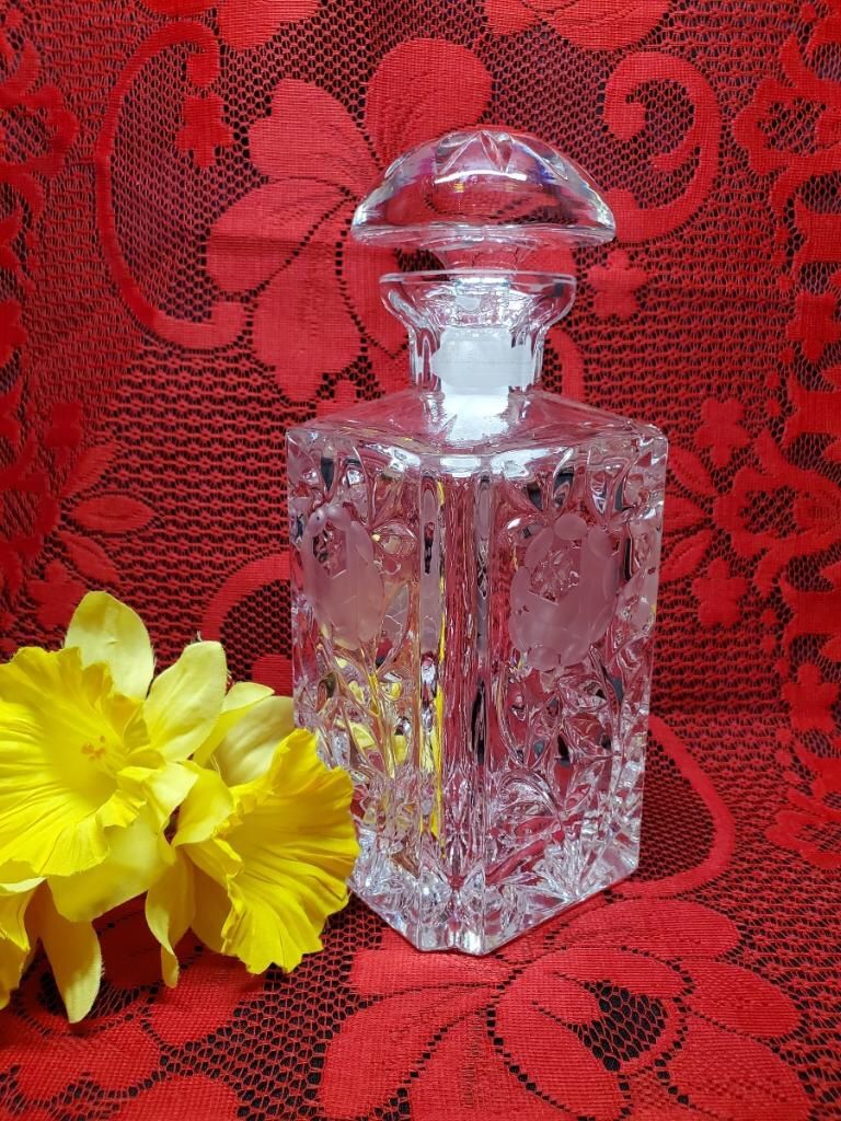 Antique American Brilliant Cut Glass Whisky Decanter - Floral W/ Stem Design